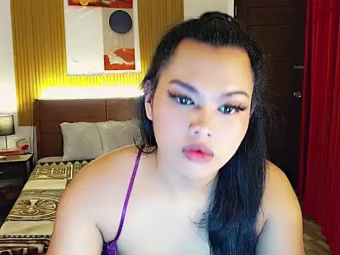 fallinLunaxX online show from November 11, 5:43 pm