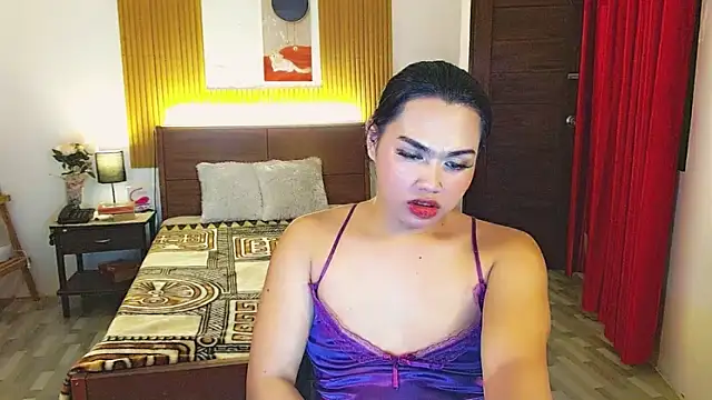 fallinLunaxX online show from November 12, 5:44 pm