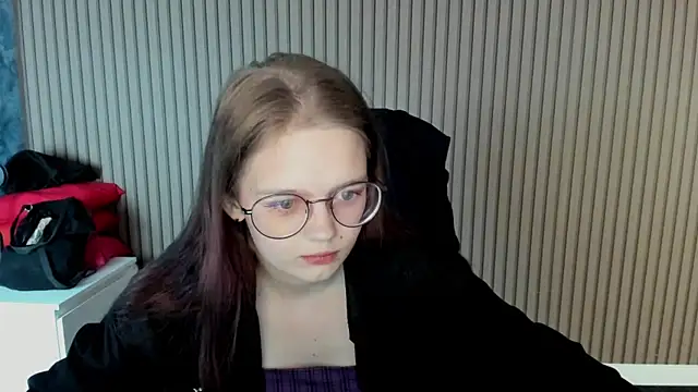 shy elina01 online show from October 7, 11:14 am