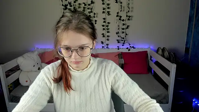 shy elina01 online show from October 20, 10:29 am