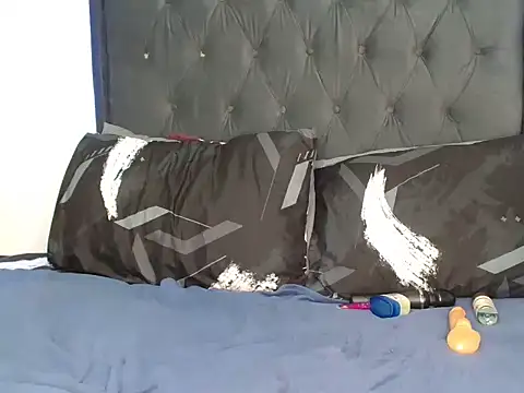 Sex bomb30 online show from January 8, 10:19 am