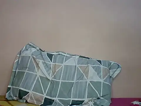 Hotty kaira online show from January 11, 4:45 pm