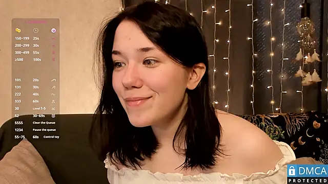 Kelly foox online show from April 4, 11:09 am