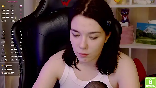 Kelly foox online show from March 22, 1:39 pm