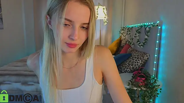 L1na Reeds online show from May 22, 1:58 am