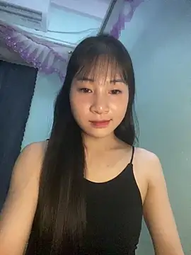 banlinh004 online show from May 28, 2:59 pm