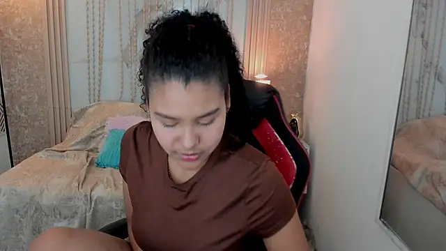 AriaVega online show from May 18, 2:12 pm