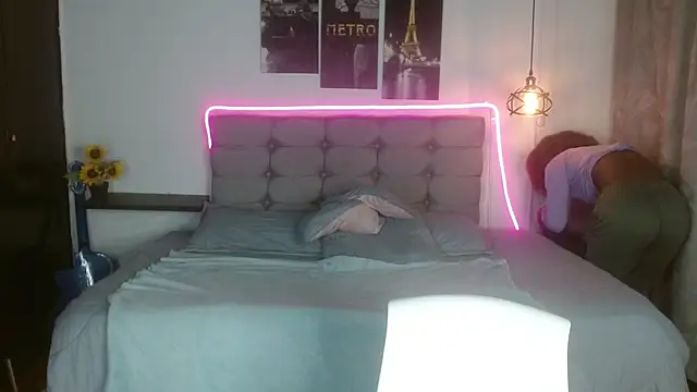 samara roxx online show from October 18, 2:58 am