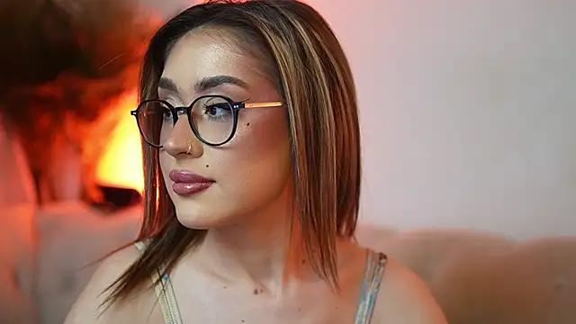 AileenKiss online show from May 16, 8:30 pm