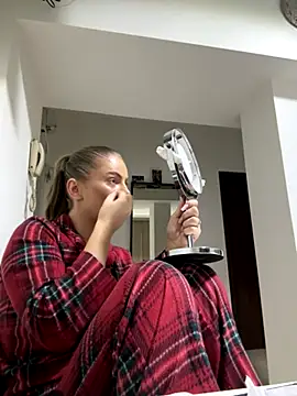 VikaFever online show from October 22, 2:27 am