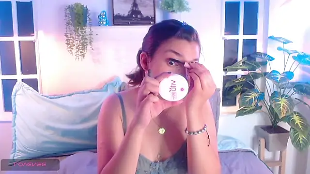 Viollet C online show from October 12, 1:52 am