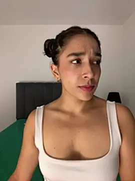 SabrinaEvanss  online show from May 17, 7:02 pm
