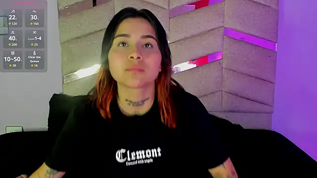 Nixielee  online show from October 23, 7:20 pm