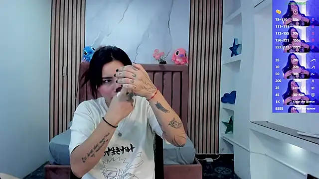 Nixielee  online show from November 17, 7:36 pm