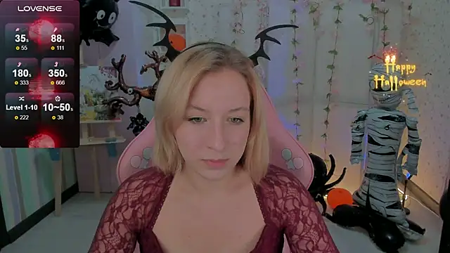 Emma Garcias online show from October 27, 12:12 pm