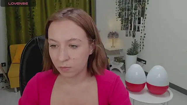 Emma Garcias online show from November 7, 2:11 pm