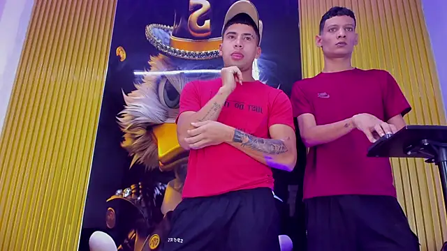 Play boys Hot2 online show from November 14, 3:39 am