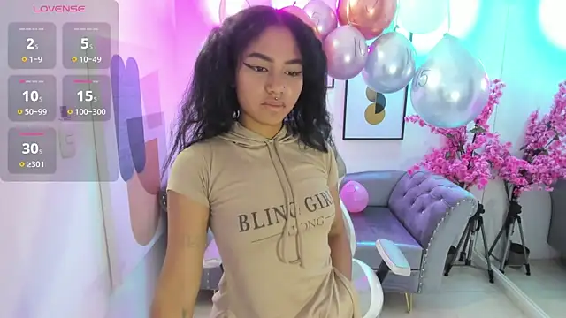 Juliie coper online show from November 15, 12:50 pm