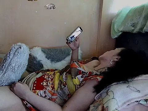 KissHott online show from November 28, 8:06 am