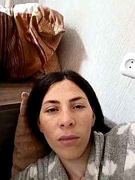 Emilia313 online show from October 4, 11:38 am