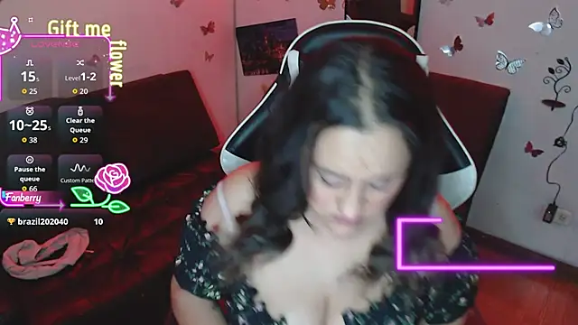 MelRaiise online show from October 11, 10:56 pm