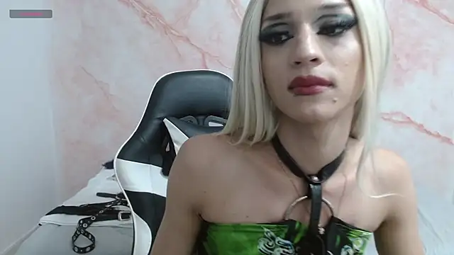 female experience22 online show from October 24, 9:00 pm