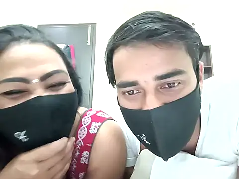 horny milf couple online show from October 22, 6:13 pm