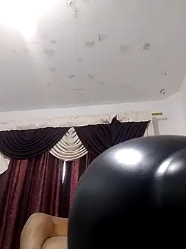 Alice-bolton- online show from October 20, 6:33 pm