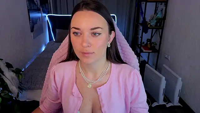 Madison Golden online show from November 6, 6:41 am