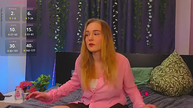 KieshaFowble online show from October 6, 6:56 pm