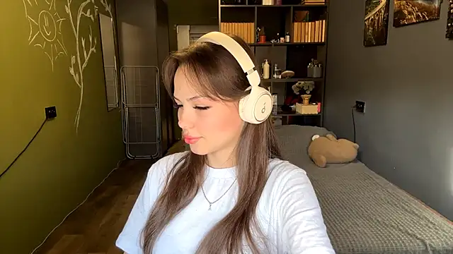 MysticAlisa online show from January 10, 3:33 am