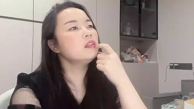zhiqiu- online show from October 19, 3:58 pm
