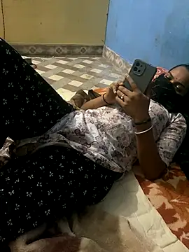Indianhotgirl9 online show from October 9, 5:28 pm