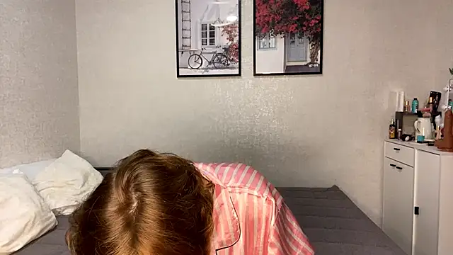 LunaMoonstar online show from October 25, 2:14 pm