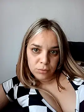sorashalopez online show from October 4, 7:29 pm