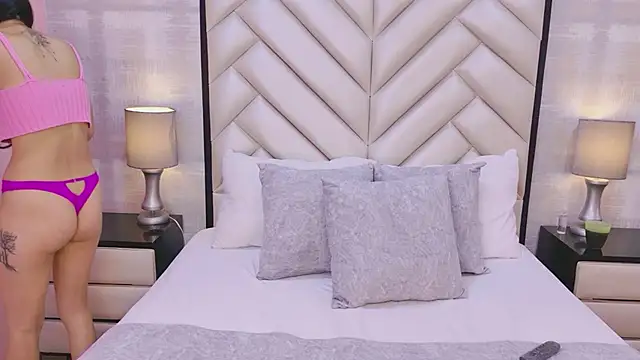 CristalShayy online show from March 28, 12:04 pm