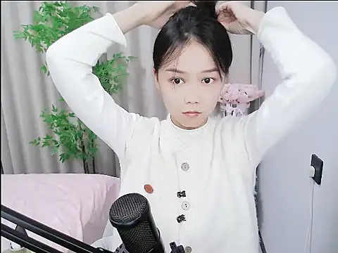 mili0923 online show from October 20, 2:09 pm