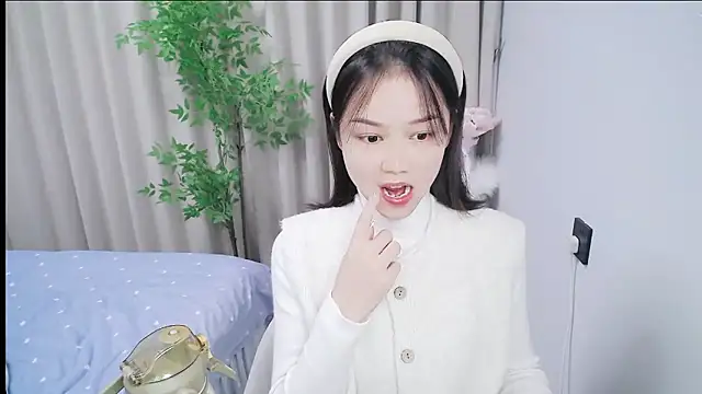 mili0923 online show from November 9, 4:03 pm