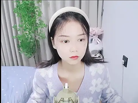 mili0923 online show from November 18, 2:51 pm