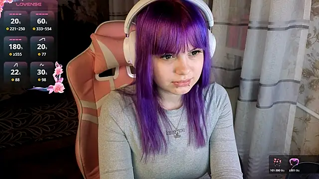 KristiBloom online show from April 8, 10:56 pm