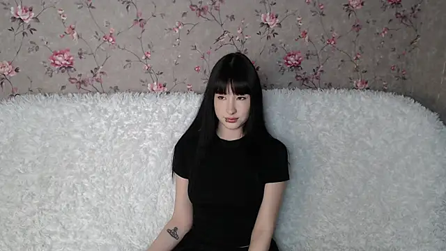 NaemiiBlush online show from May 9, 3:14 pm