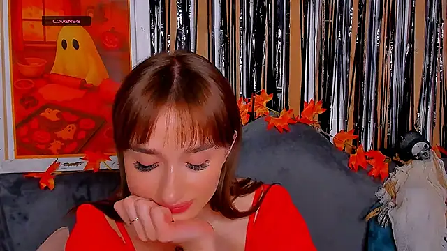 Olivia Grantt online show from October 26, 2:18 am