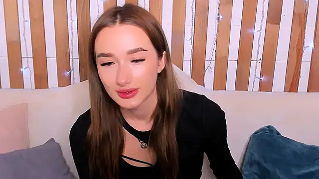 Olivia Grantt online show from October 7, 1:32 am