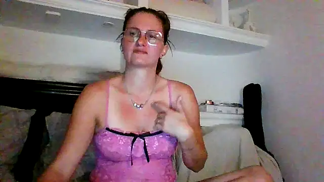 xcrazzycat online show from October 12, 8:33 pm