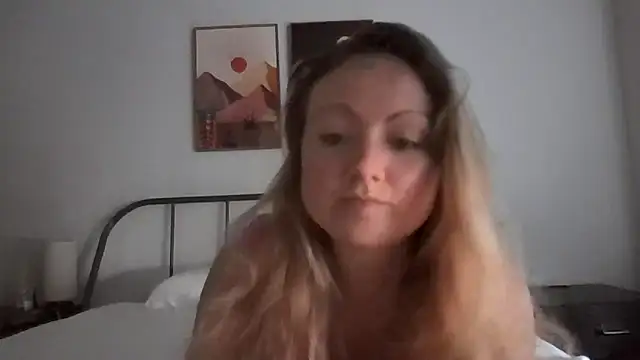 VickiSpectrum online show from October 5, 8:58 pm
