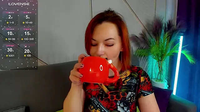 Serena Foxxx online show from October 14, 7:33 am