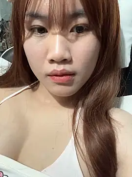 Beyeuuu online show from May 5, 3:31 am