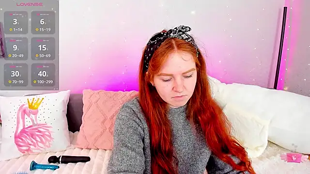 Evarey  online show from April 7, 4:47 am