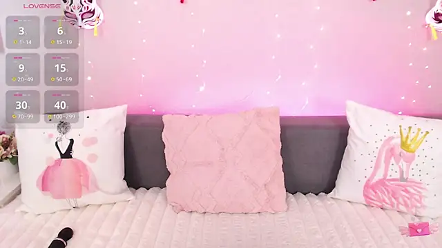 Evarey  online show from May 23, 5:06 am
