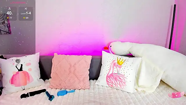 Evarey  online show from March 30, 4:45 am